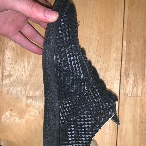 MAISON MARGIELA STUDDED SHOES - Picture 3 of 3